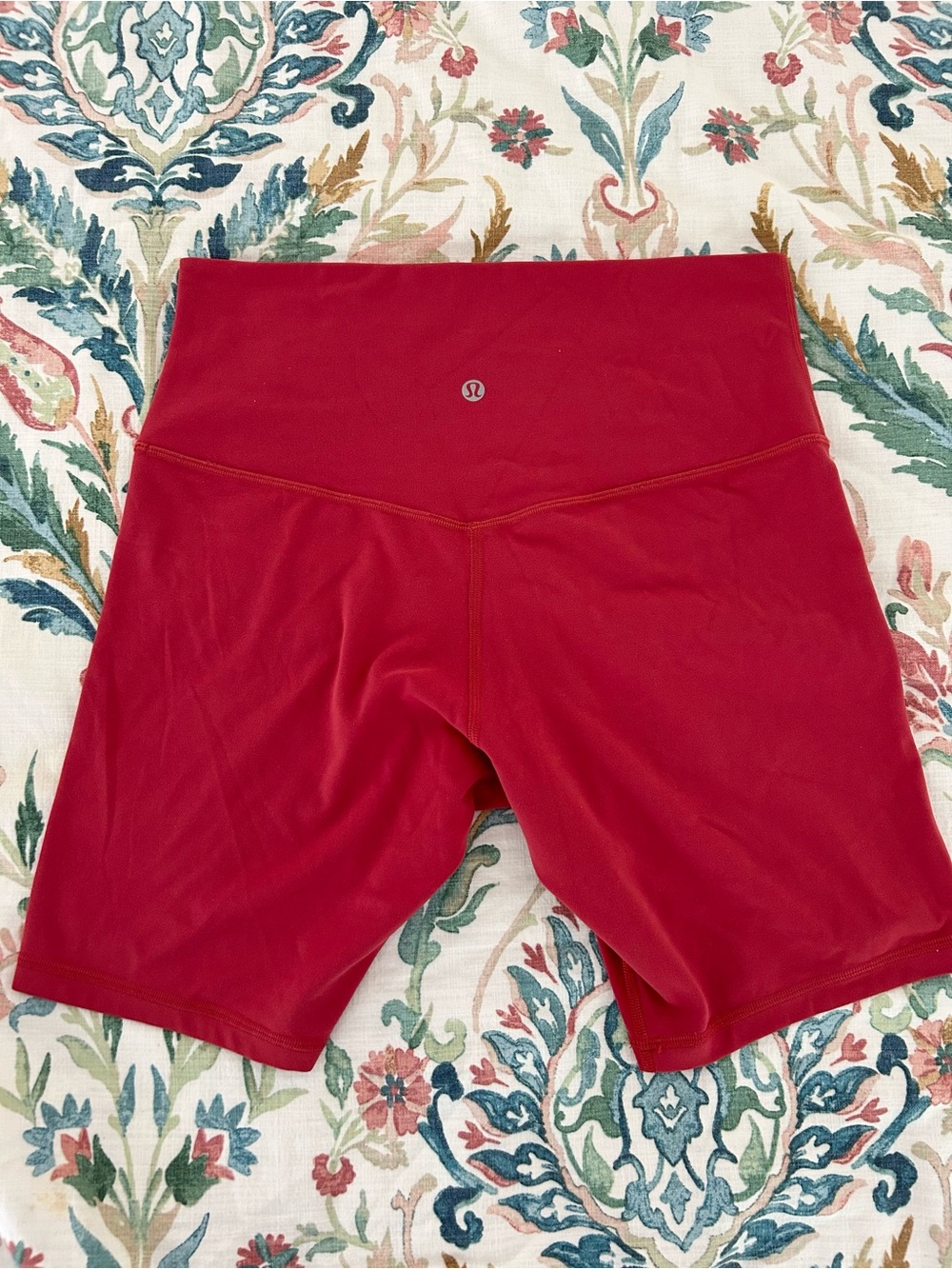 lululemon High-Rise Crimson Bike Shorts Yoga Running Active Errands Activewear